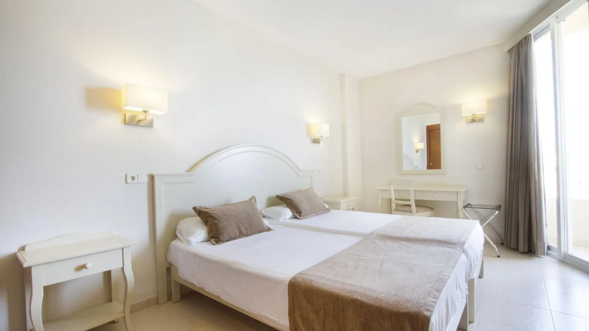 ****  Garbi Cala Millor Hotel Spain