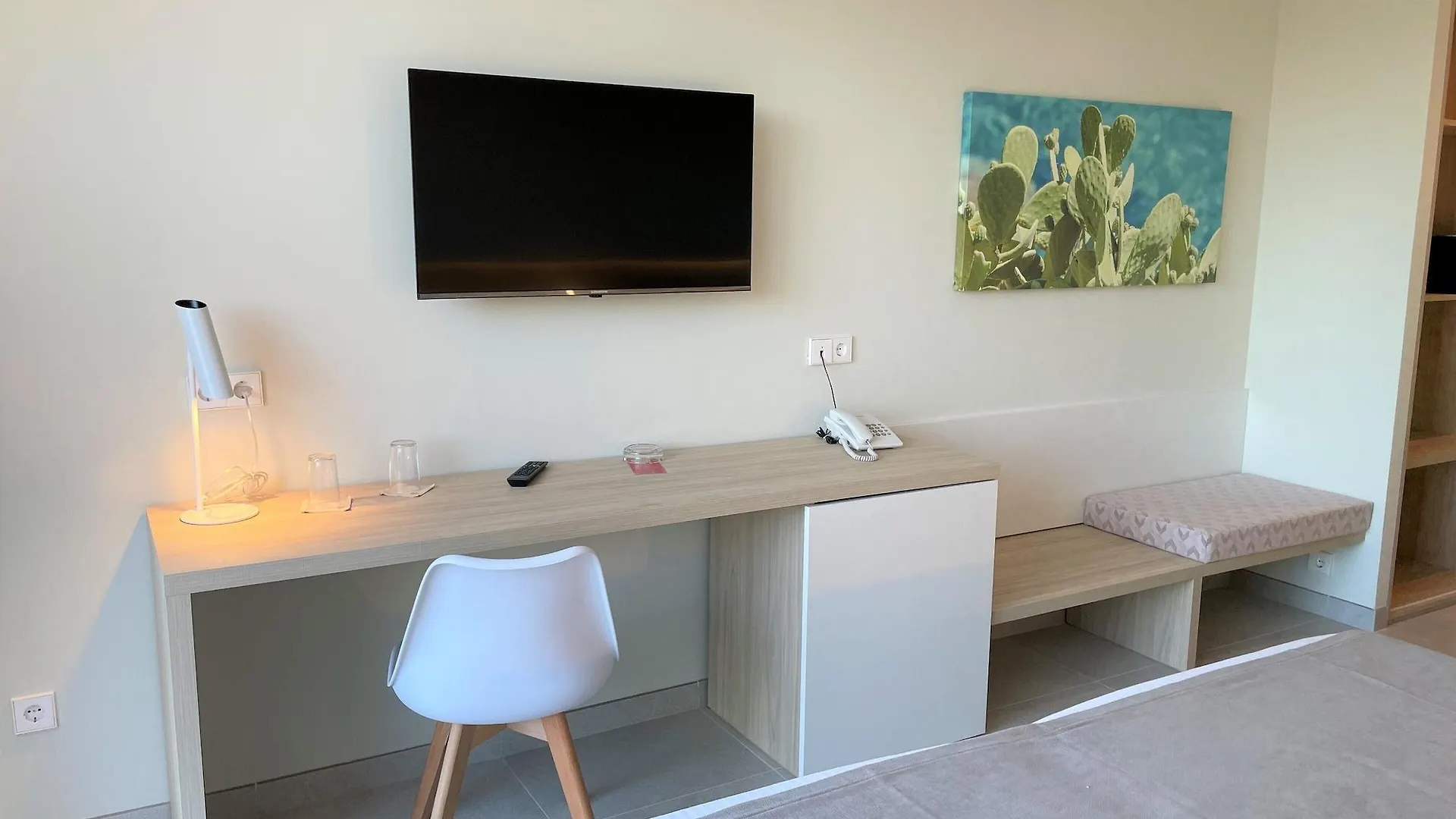 Garbi Cala Millor Hotel